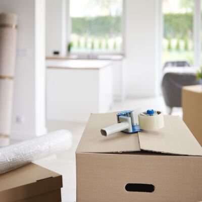 An image of a packing box